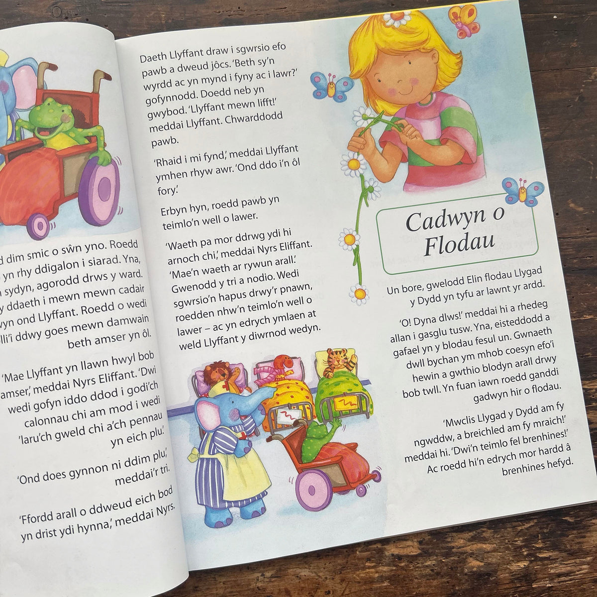 Straeon Dau Funud / Bedtime: Two Minute Tales (Preloved)