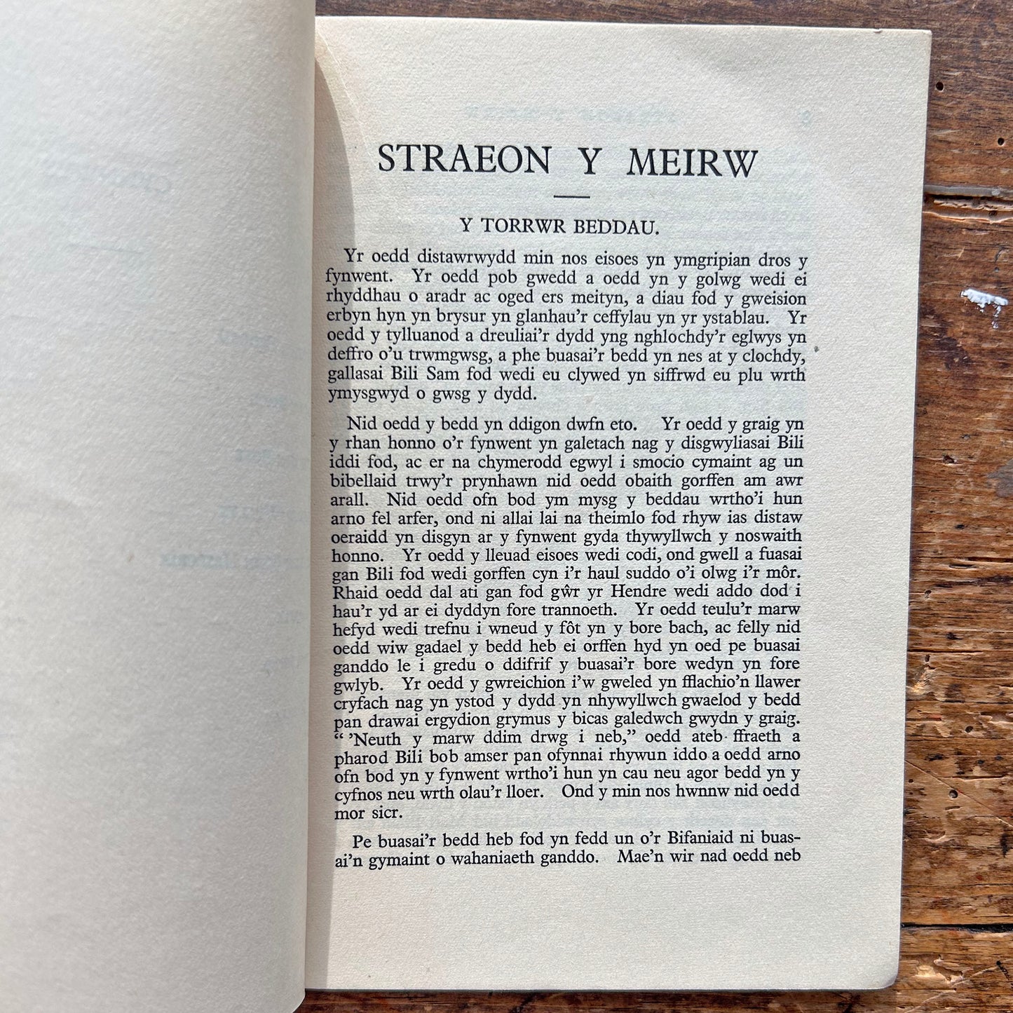 Straeon y Meirw - Jac L. Williams 1947 (Preloved)