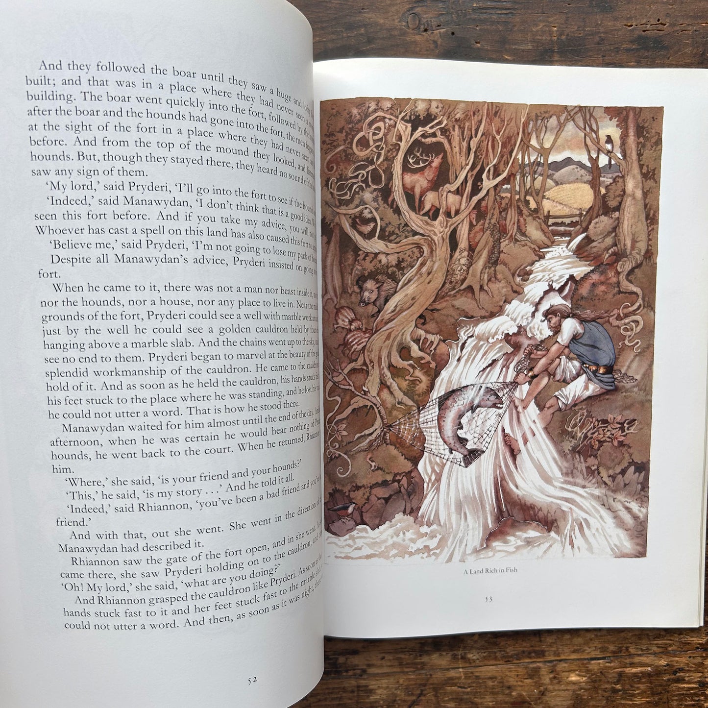Tales from The Mabinogion - Illustrated - Gwyn Thomas, Kevin Crossley-Holland & Margaret Jones 1989 (Preloved)