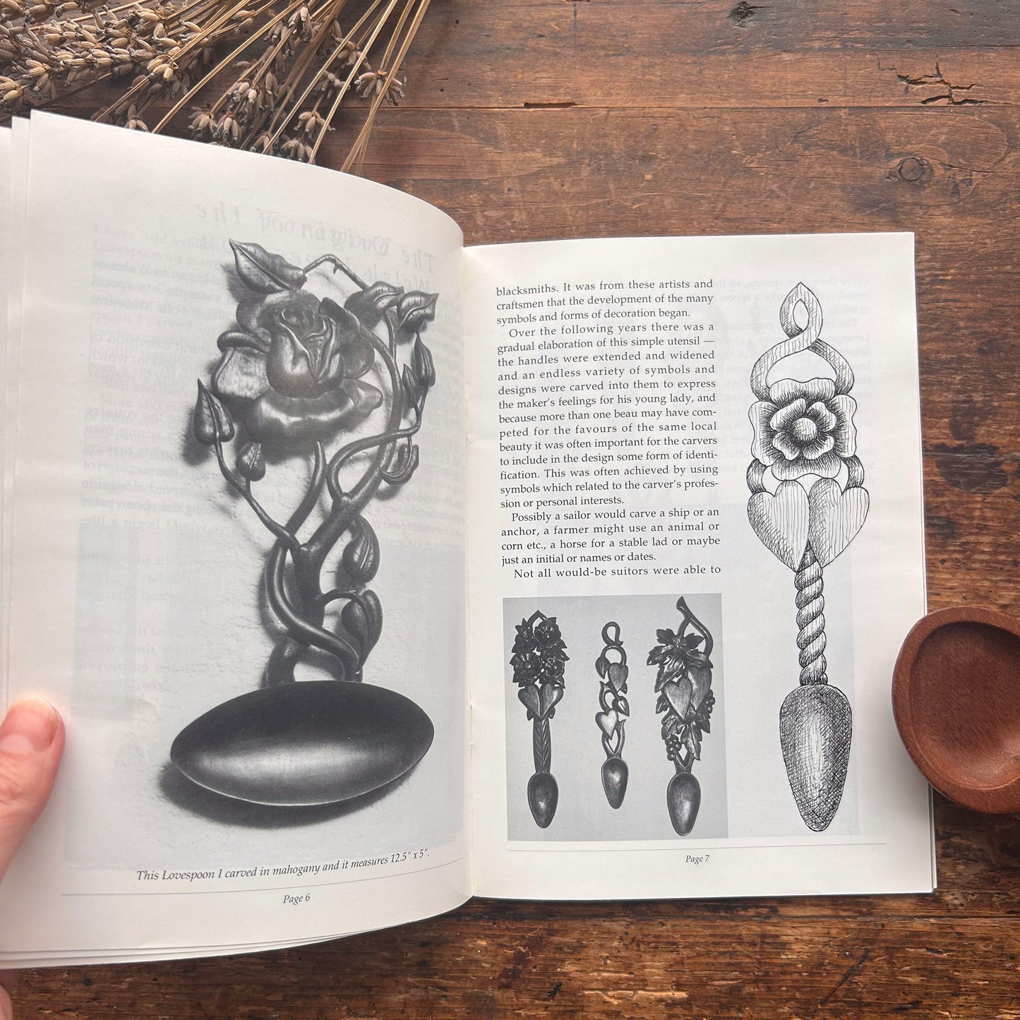 The Welsh Lovespoon - Mike Davies - 1996 (Preloved)