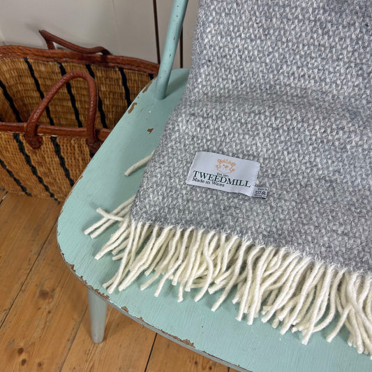 Throw / Blanket - New Wool - Tweedmill Illusion - Grey