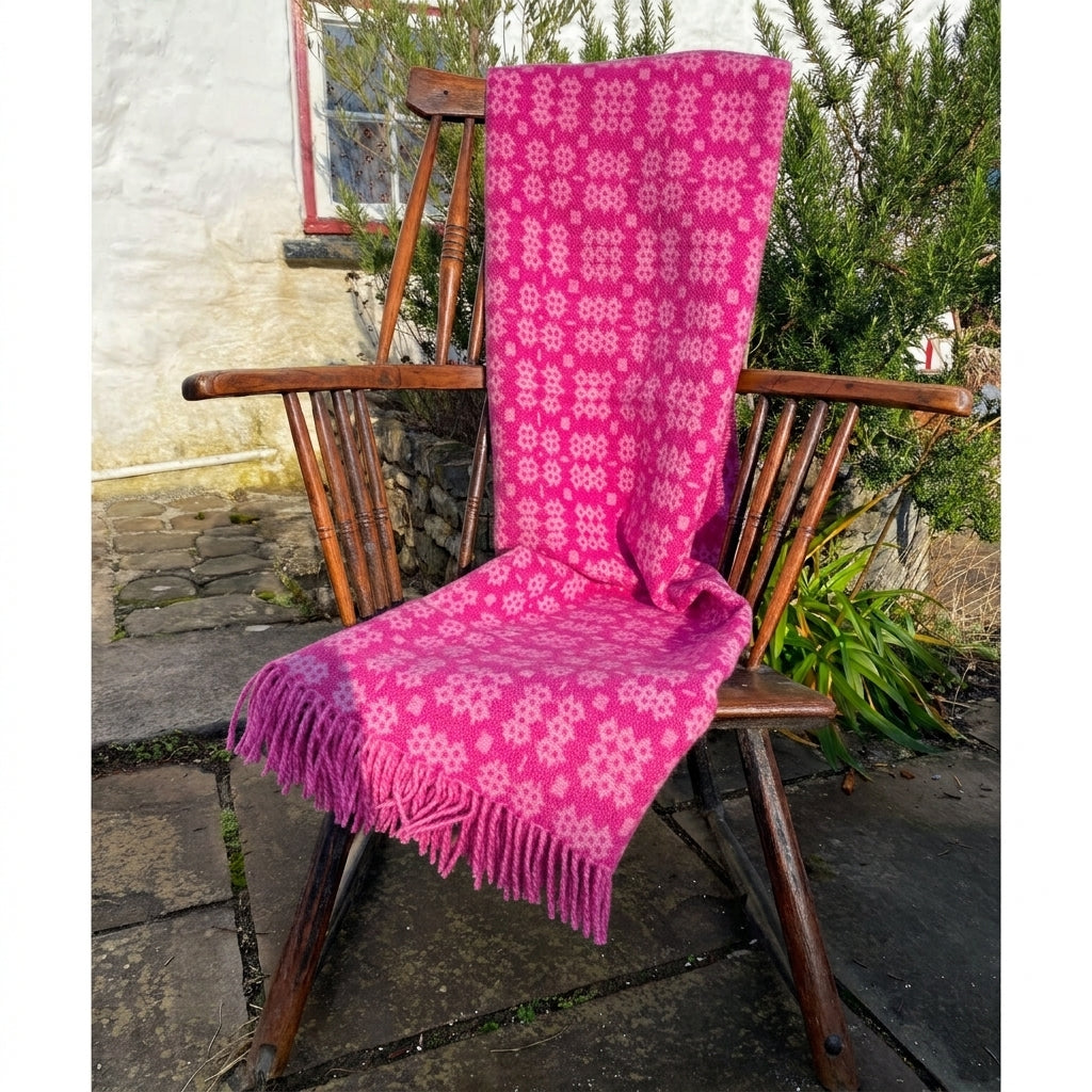 Taflu / Blanced - Tapestri Cymreig / Carthen Ysgafn - Caernarfon - 100% Gwlân - Sbeis Pwmpen