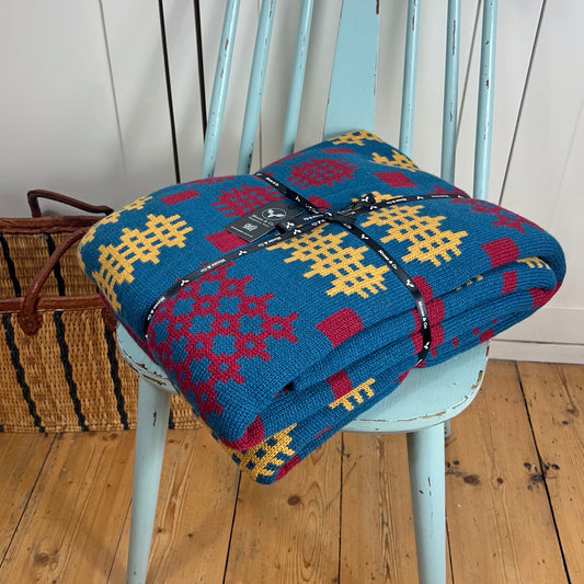 Throw / Blanket - Welsh Tapestry Print - Teal Multi