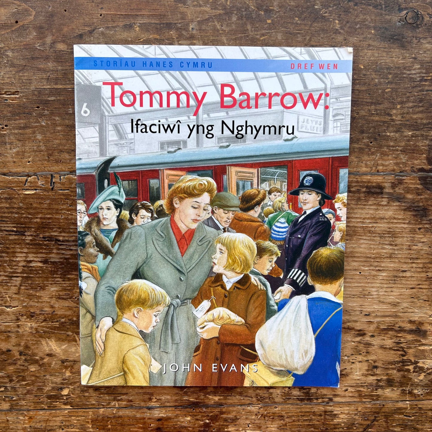 Tommy Barrow -  Ifaciwai Yng Nghymru - Storiau Hanes Cymru (Preloved)