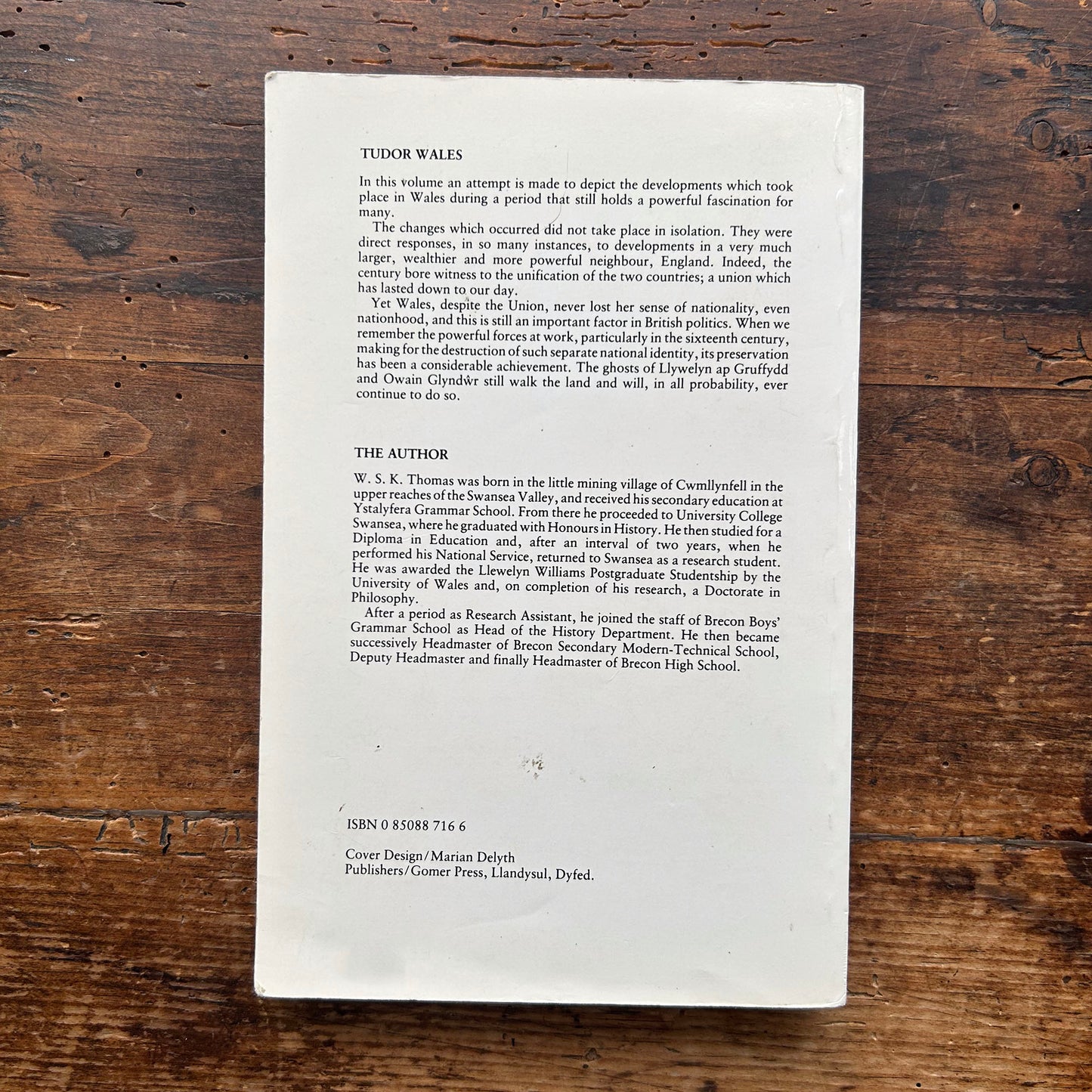 Tudor Wales - 1485-1603 - W.S.K. Thomas - 1st ed. (Preloved)