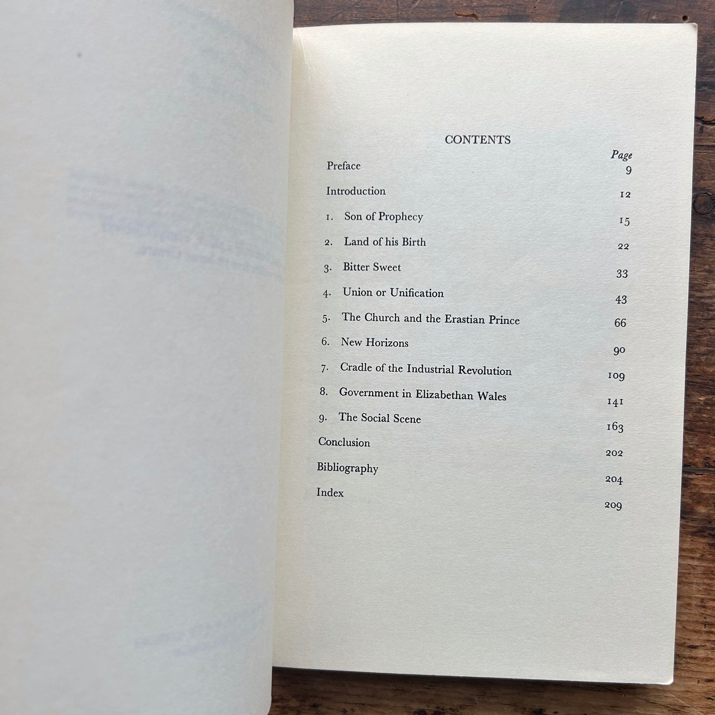 Tudor Wales - 1485-1603 - W.S.K. Thomas - 1st ed. (Preloved)