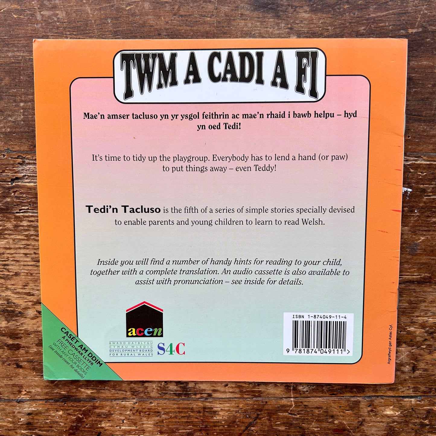 Twm A Cadi A Fi - Book: 5 Tedi'n Tacluso - Anne Brooke / Sharon Martin 1993 (Preloved)