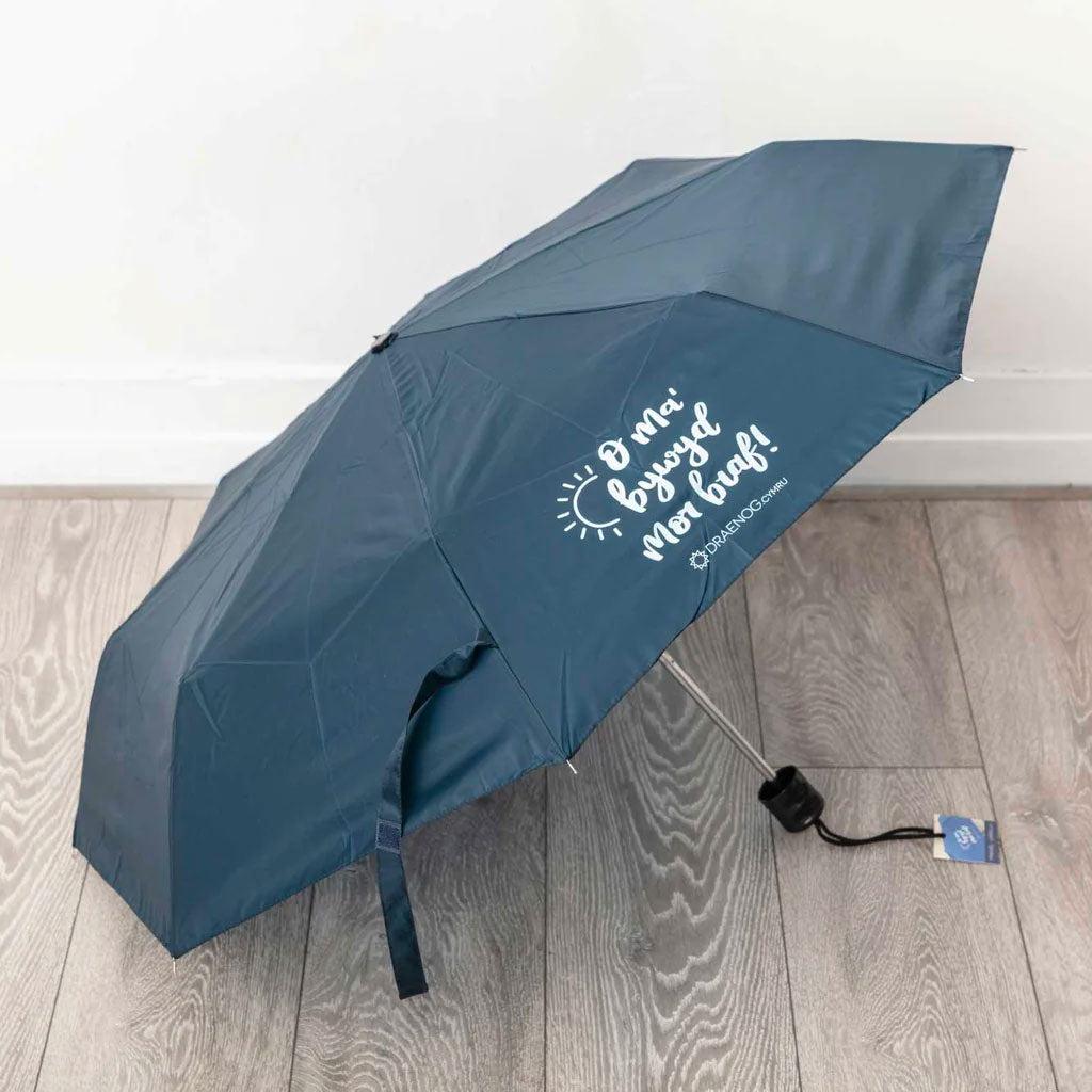 Umbrella - Welsh Language - O ma' bywyd mor braf! / Life is so sunny!