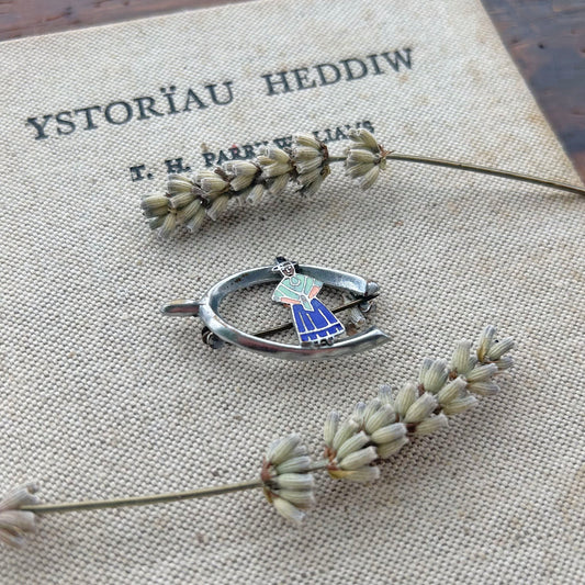 Vintage Brooch - Horseshoe / Wishbone - Welsh Lady (Preloved)