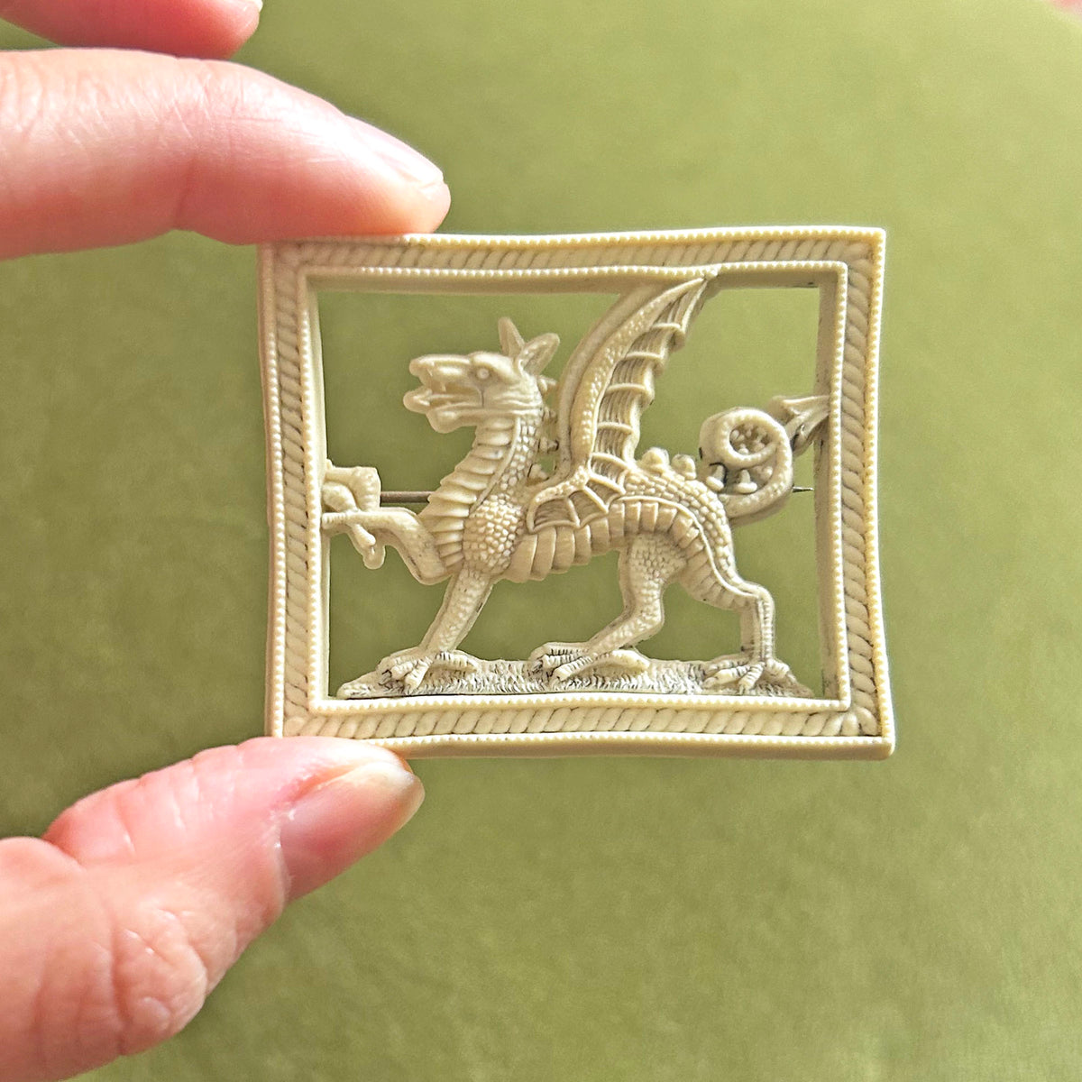 Vintage Brooch - Plastic / Celluloid - Welsh Dragon (Preloved)