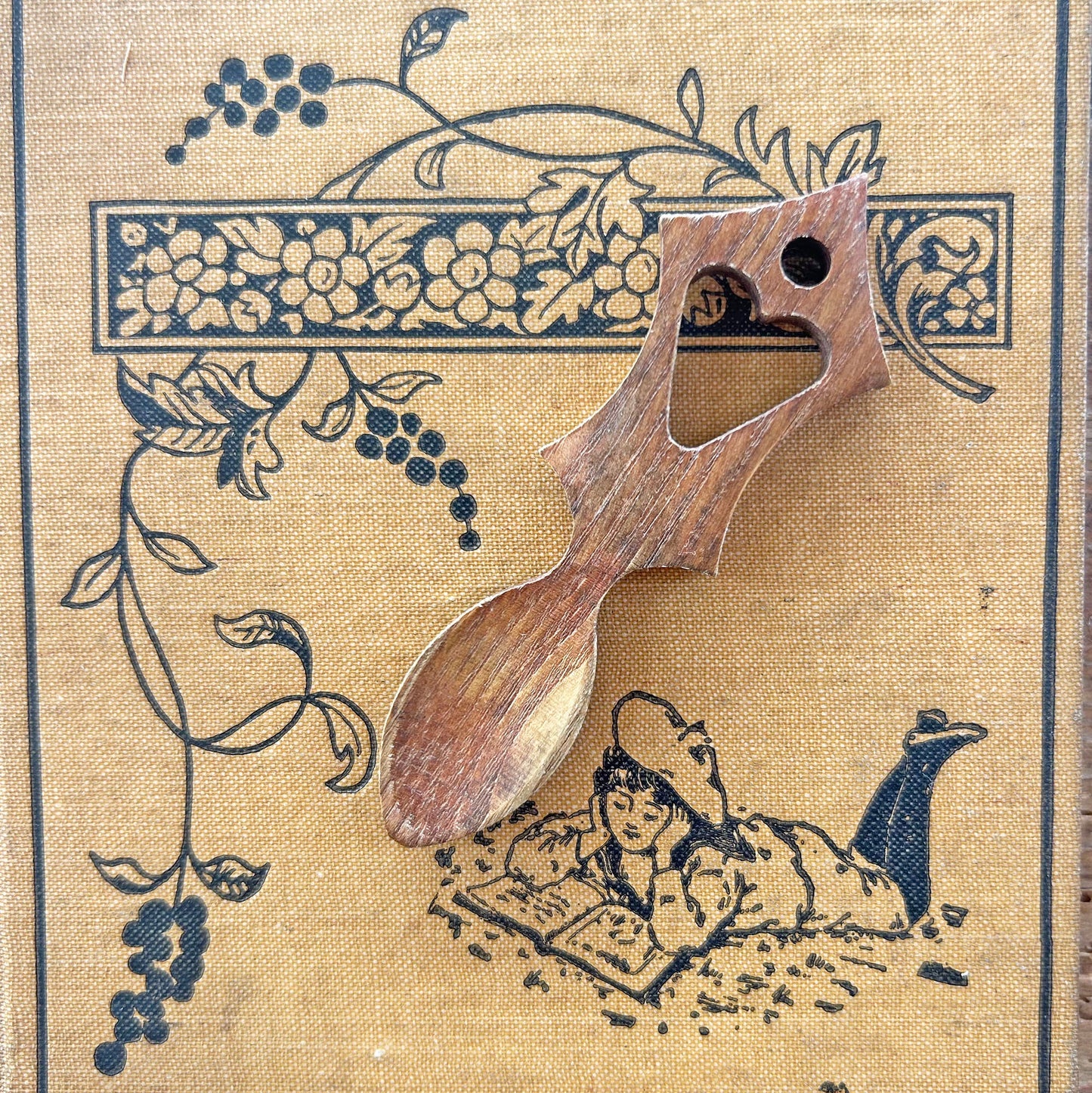 Vintage Lovespoon / Love Spoon - Hand Carved - Miniature (Preloved)