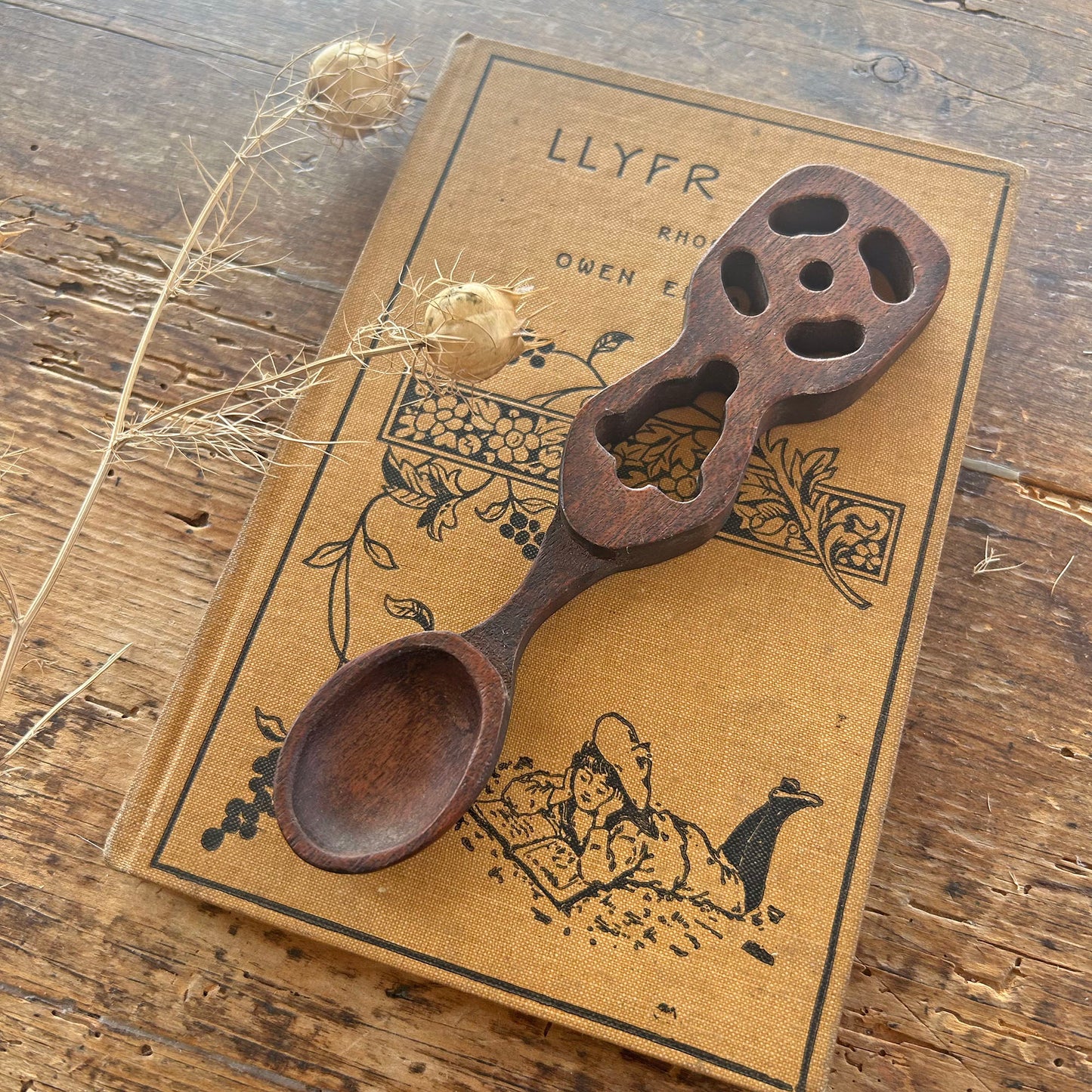 Vintage Lovespoon / Love Spoon - Hand Carved - Bell (Preloved)
