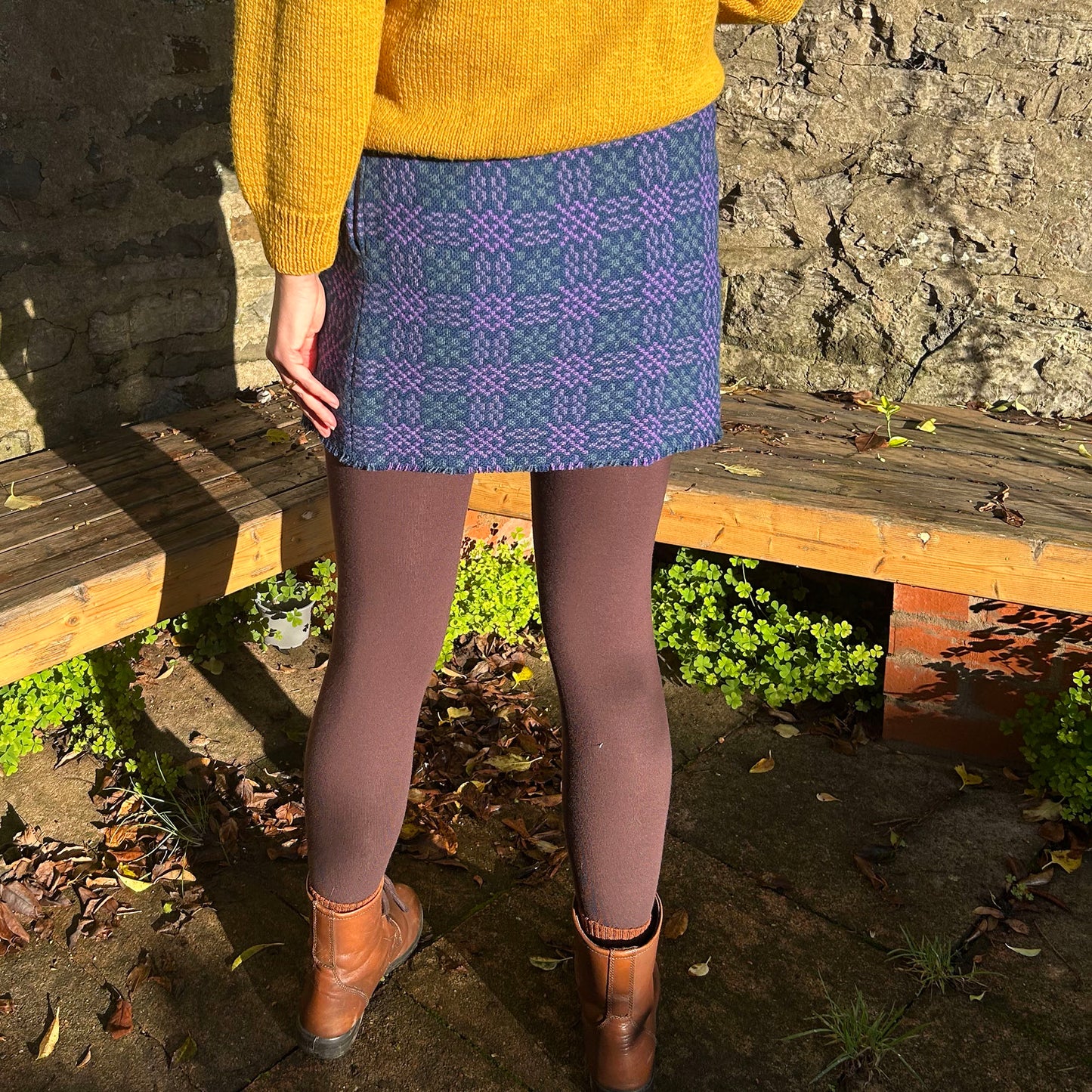 Vintage Mini Skirt - Welsh Tapestry - Wool - 1960s - XS (Preloved)