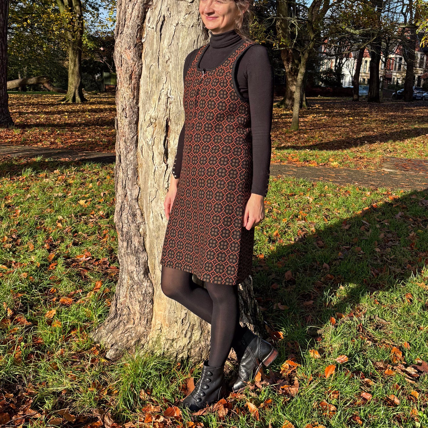 Vintage Dress - Welsh Tapestry - Wool - 1960s 8-10 (Preloved )