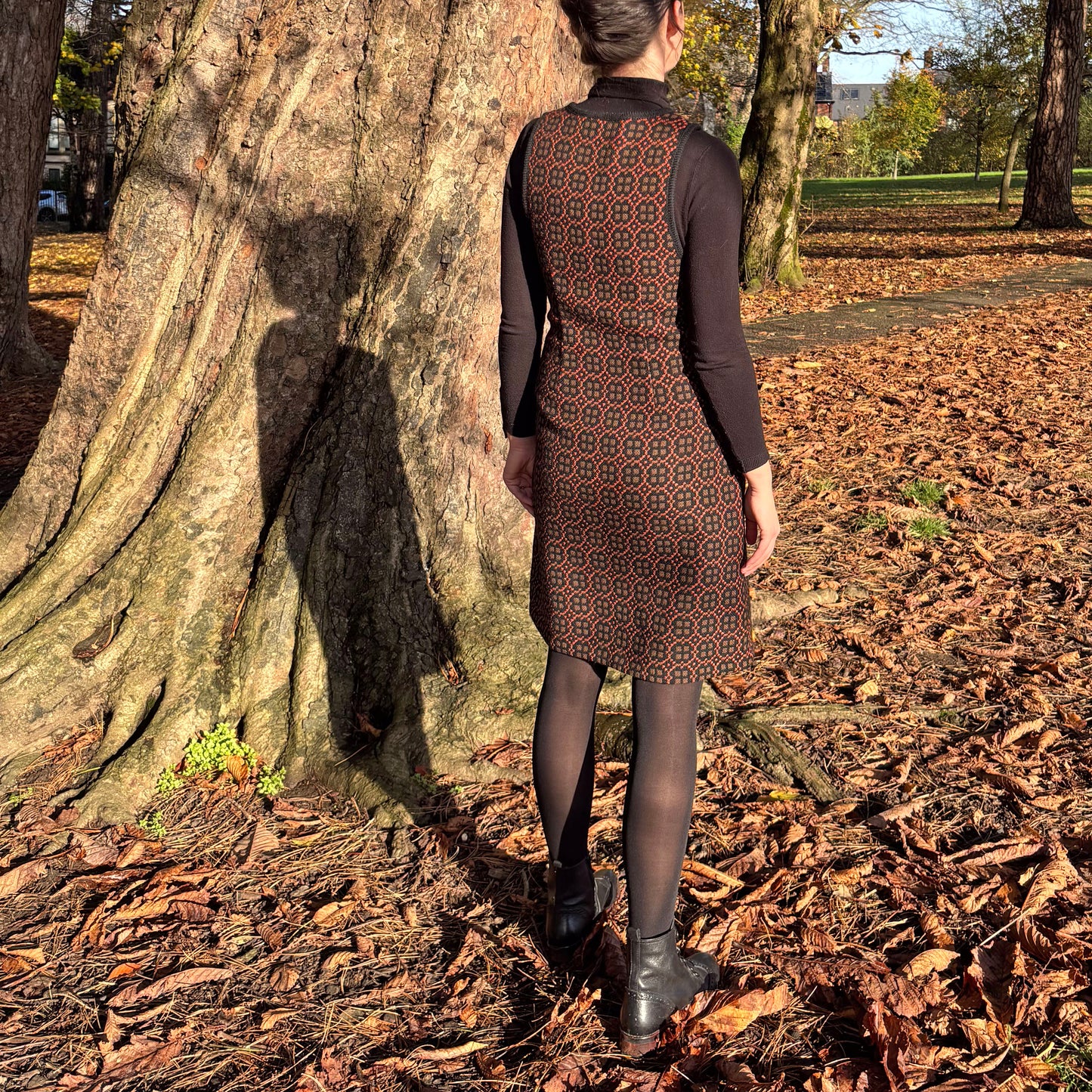 Vintage Dress - Welsh Tapestry - Wool - 1960s 8-10 (Preloved )