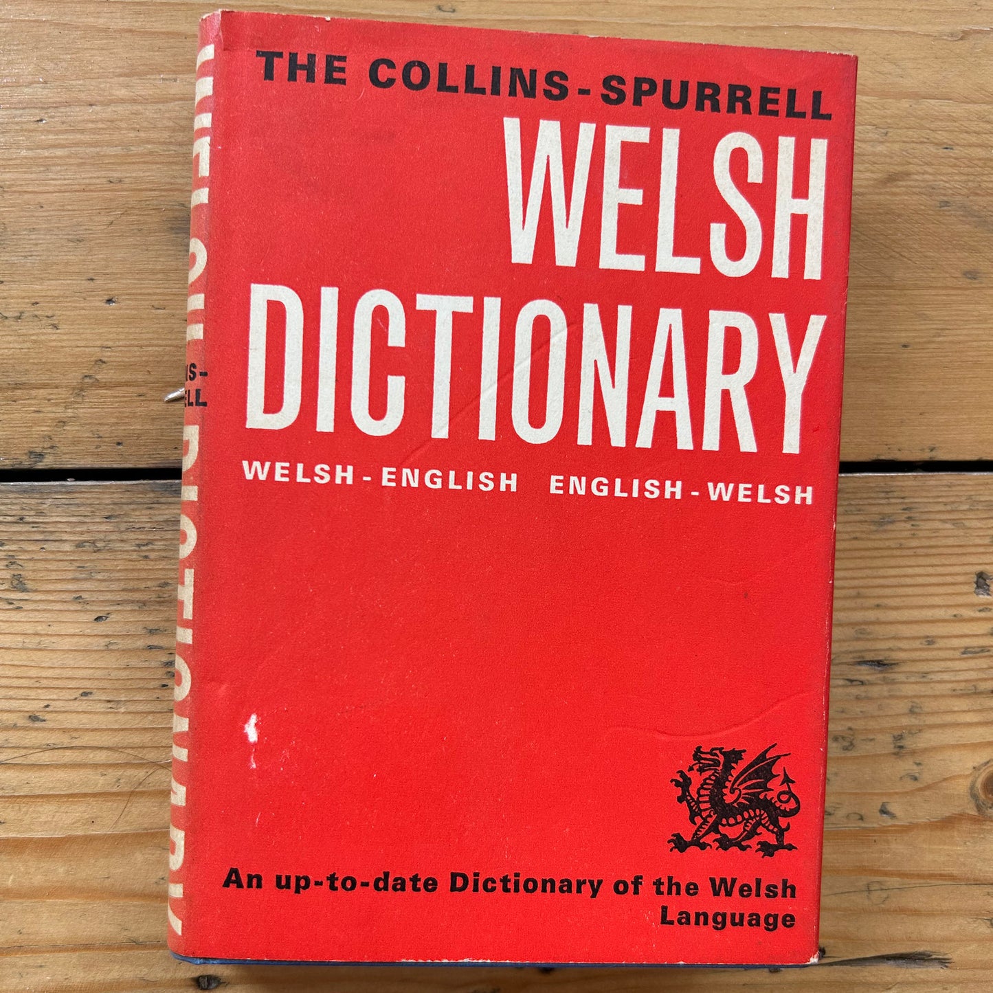 Dictionary - Vintage - Welsh / English - The Collins-Spural (Preloved)