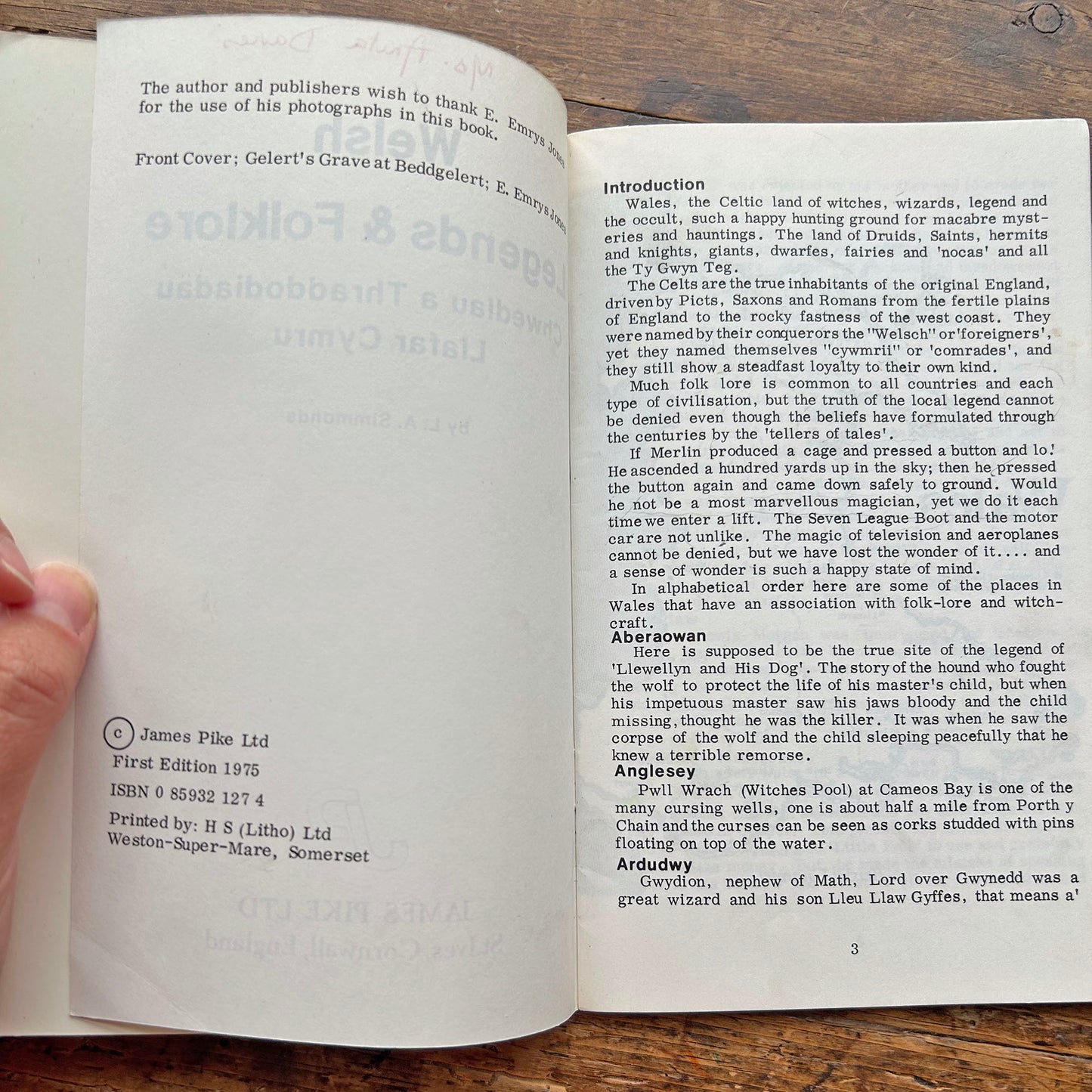 Welsh Folklore & Legends Booklet 1975 (Preloved)