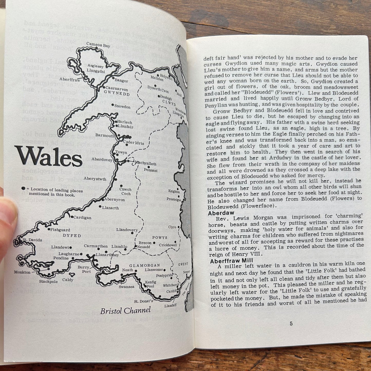 Welsh Folklore & Legends Booklet 1975 (Preloved)
