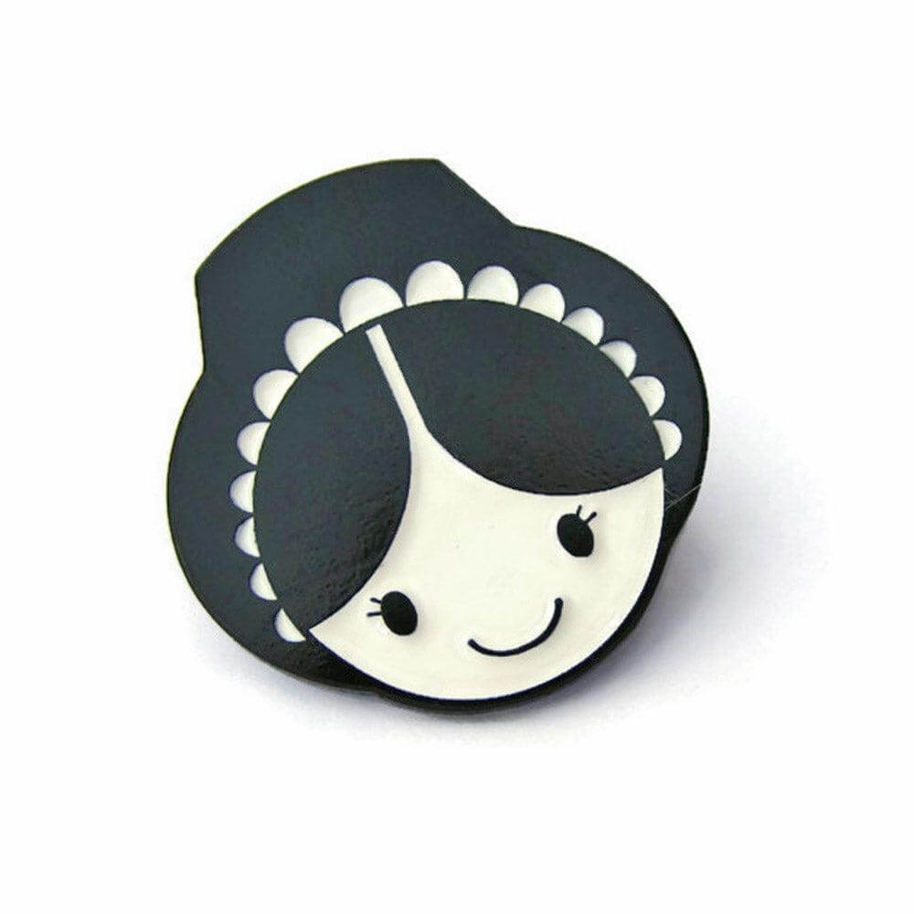 Brooch / Badge / Pin - Enamel - Welsh Lady