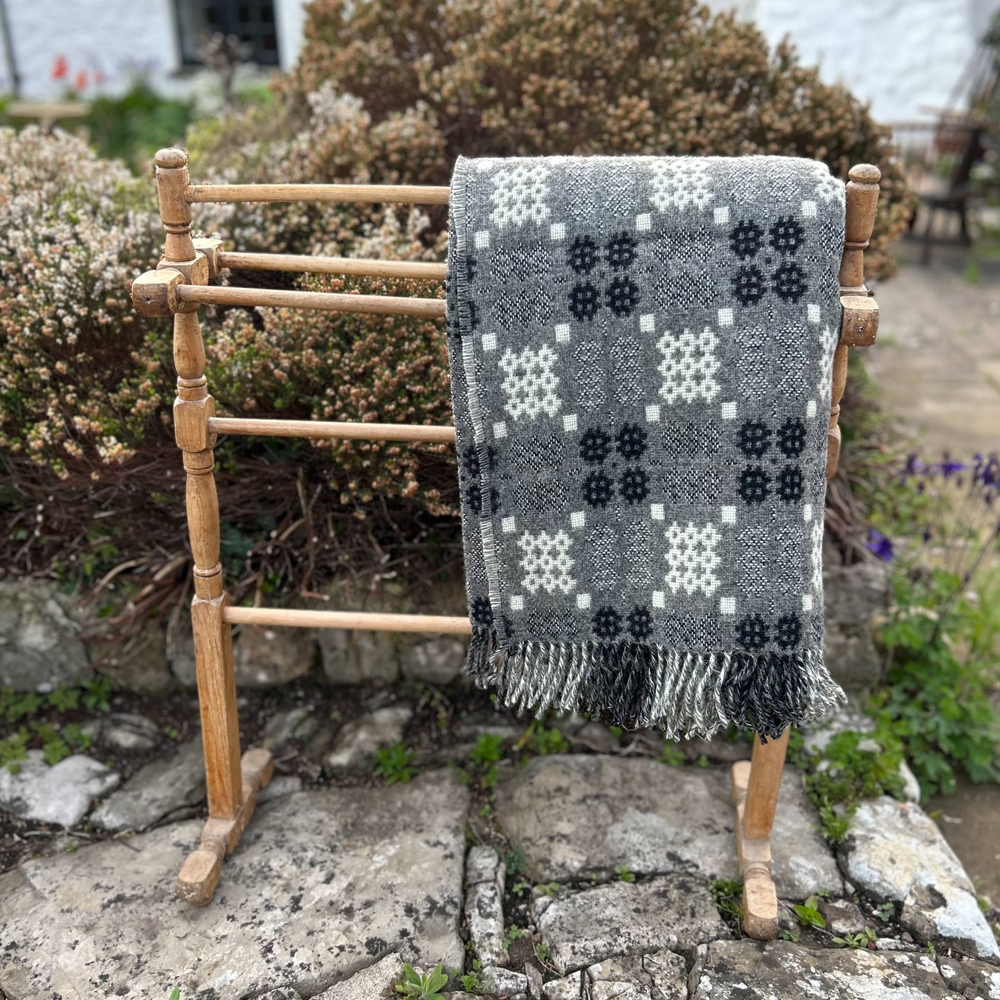 Throw / Blanket - Welsh Tapestry / Carthen Ysgafn - Caernarfon - 100% Wool - Dark Grey