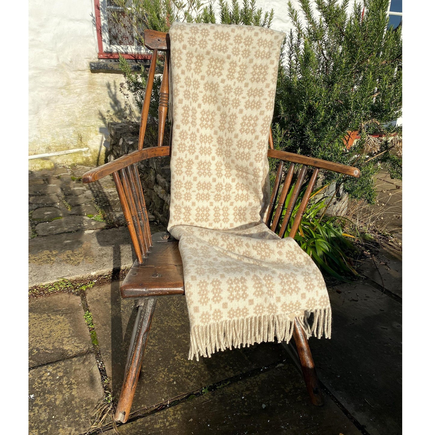 Throw / Blanket - Welsh Tapestry / Carthen Ysgafn - Caernarfon - 100% Wool - Beige - Grain