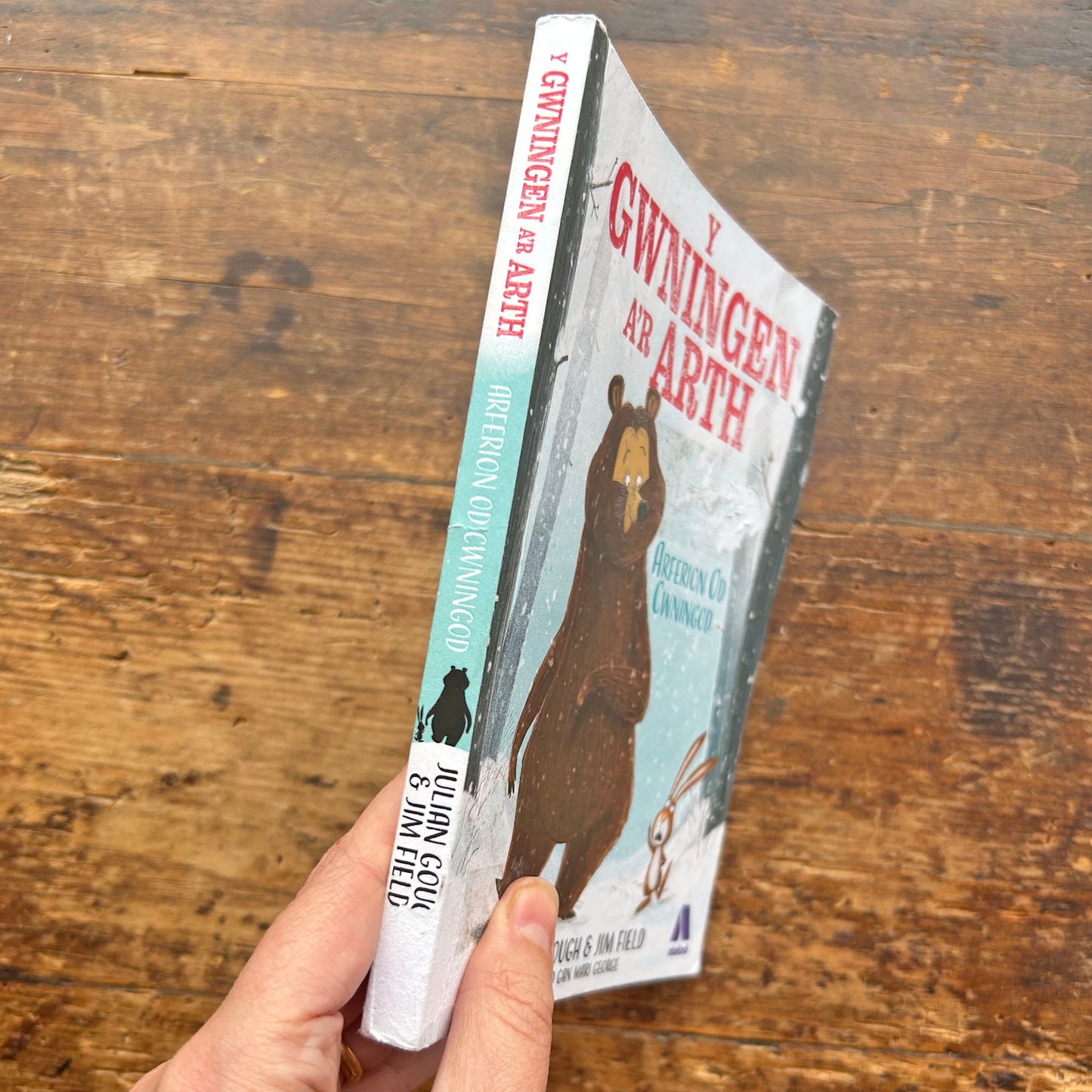 Y Gwningen a'r Arth - Arferion od Cwningod (Preloved)