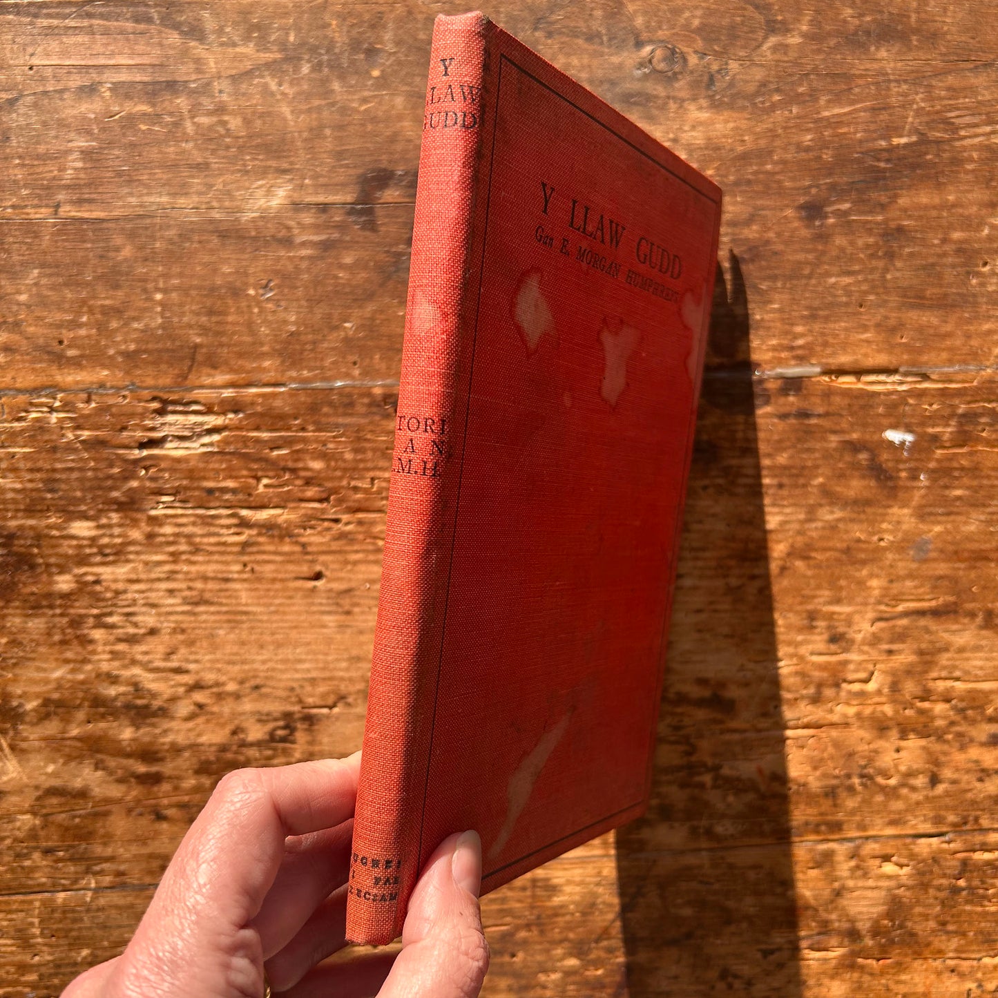 Y Llaw Gudd - E. Morgan Humpreys - 1924 (Preloved)