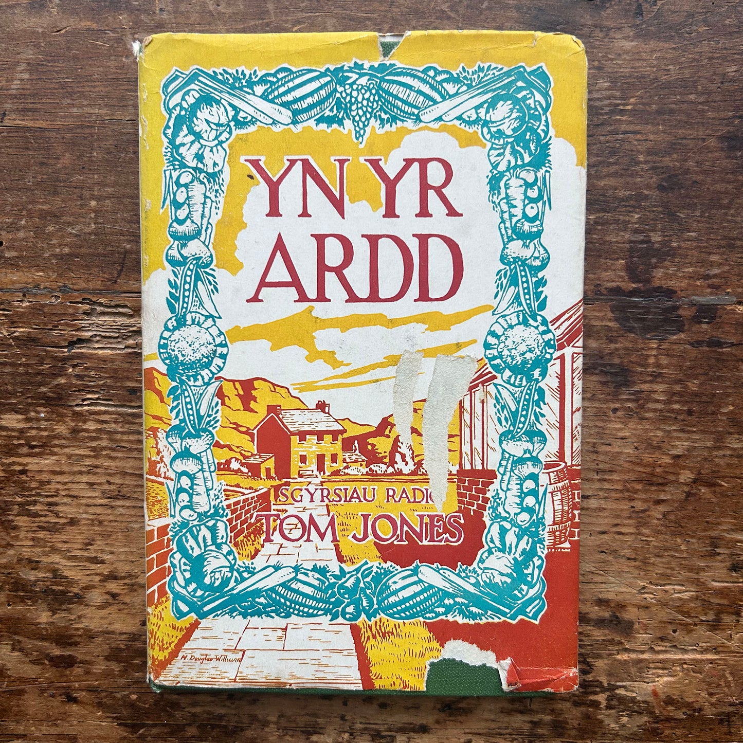 Yn Yr Ardd - Gardening - Tom Jones 1947 (Preloved)