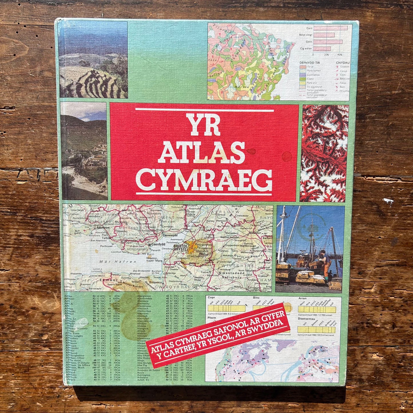 Yr Atlas Cymraeg - Welsh Atlas 1987 (Preloved)