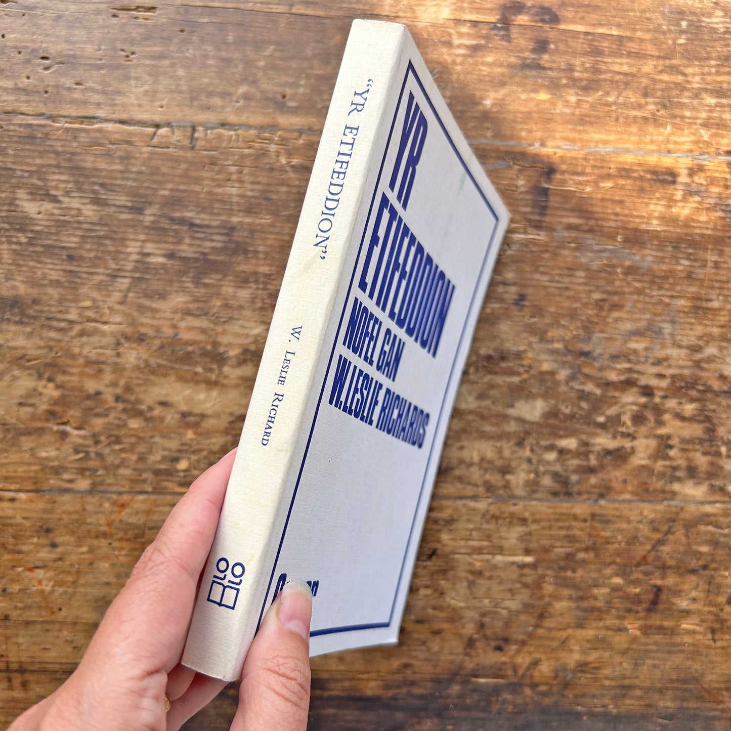 Yr Etifeddion - W. Leslie Richards (Preloved)