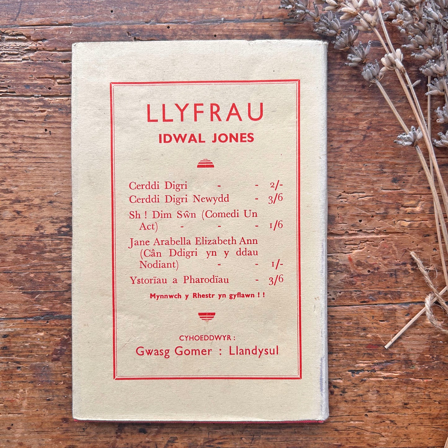 Ystoriau Pharodiau - Idwal Jones - 1944 (Preloved)