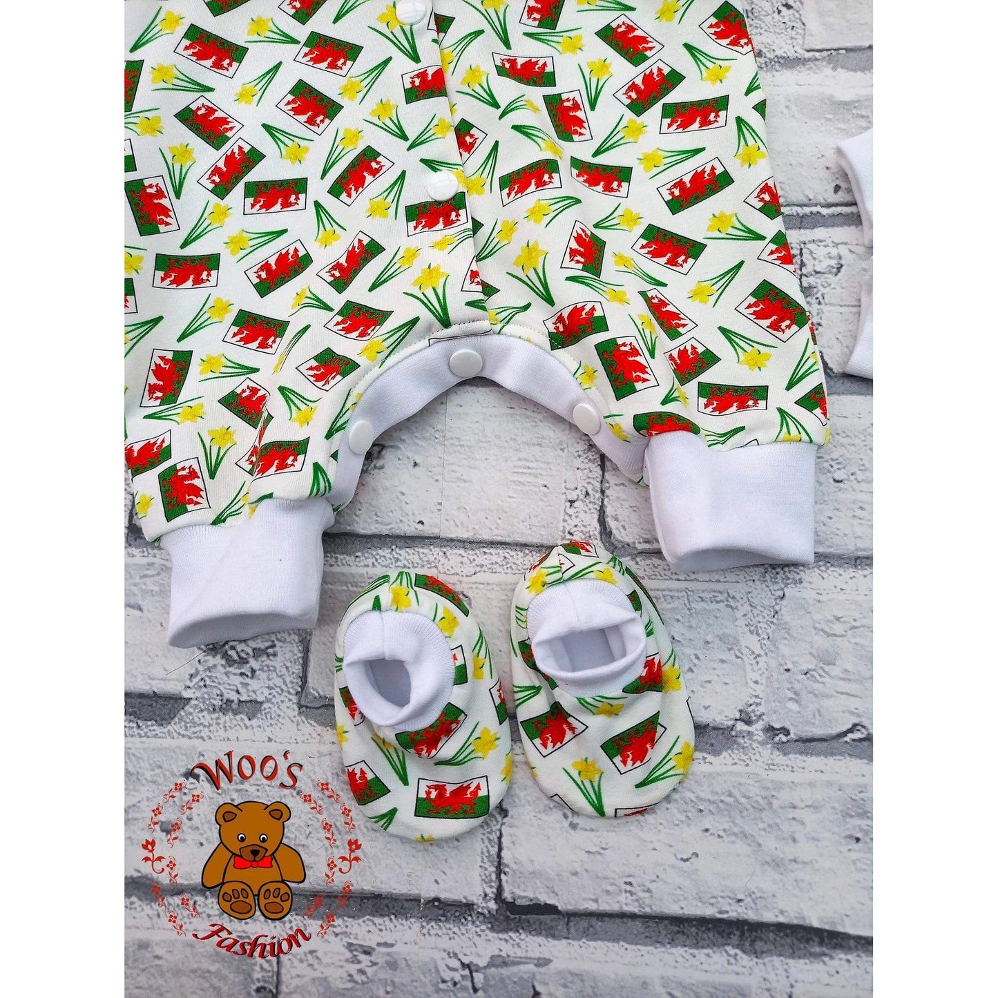 Gift Set - Babygro, Hat, Bib, Mittens and Booties - Daffodil and Dragon Flag Print