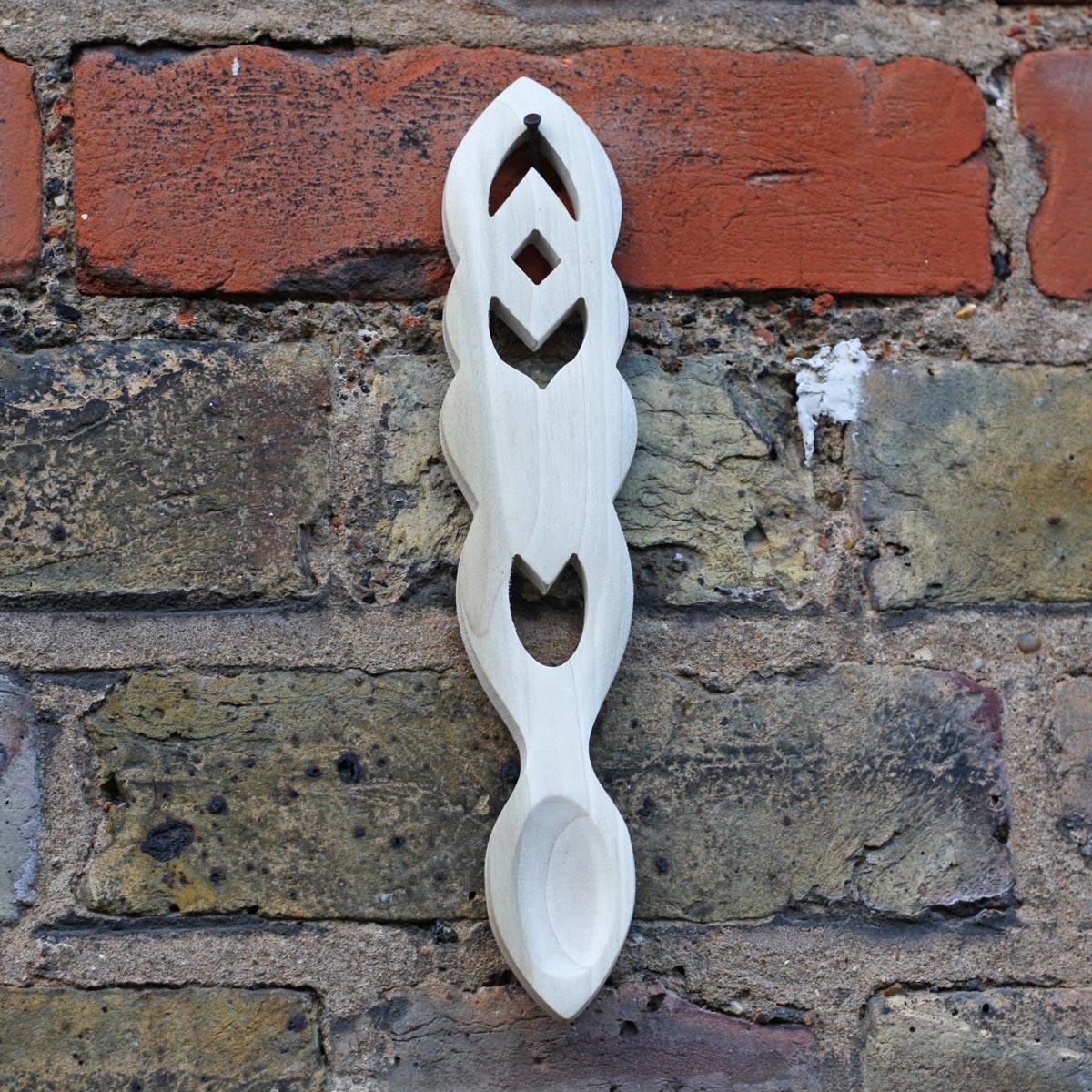 Love Spoon - Handmade - Welsh - Medium - Natural