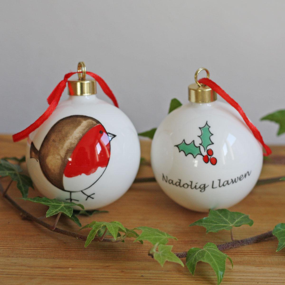 Christmas Bauble / Decoration - Cheeky Robin - Nadolig Llawen