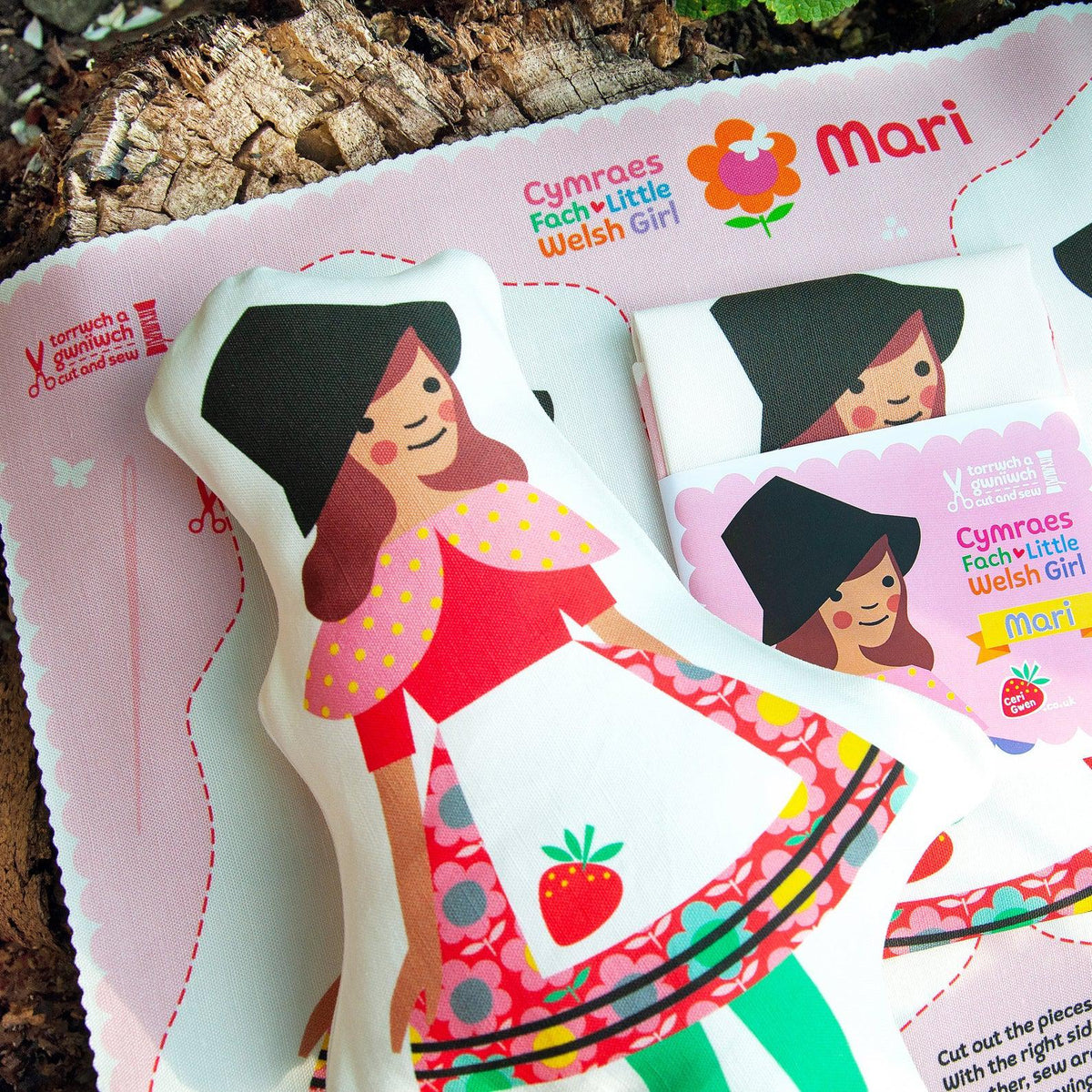 Welsh Doll - Cut and Sew - Little Welsh Girl - Mari