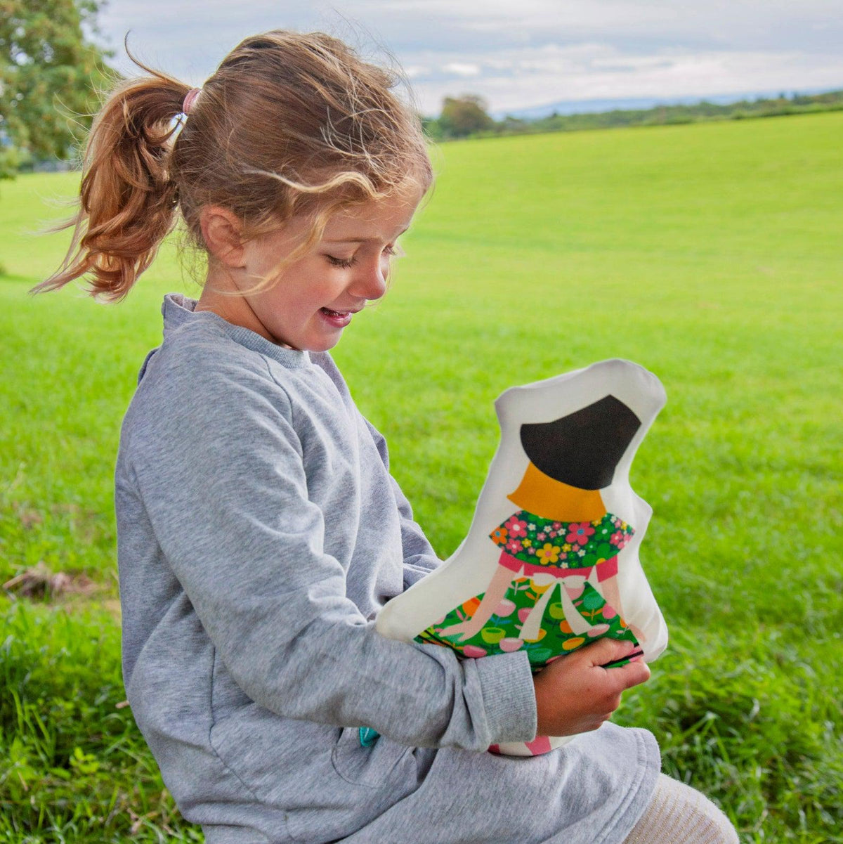 Welsh Doll - Cut and Sew - Little Welsh Girl - Mari