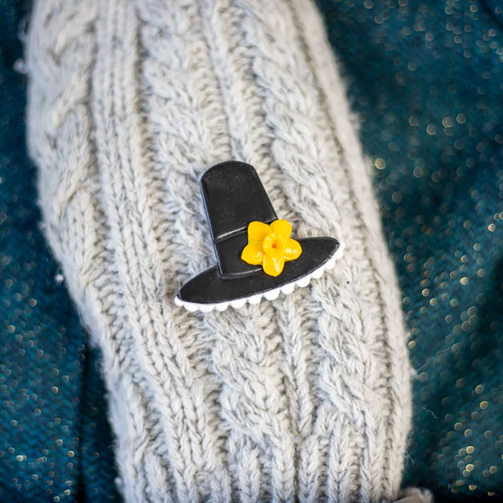 Brooch / Pin - Welsh Lady Hat / Bonnet