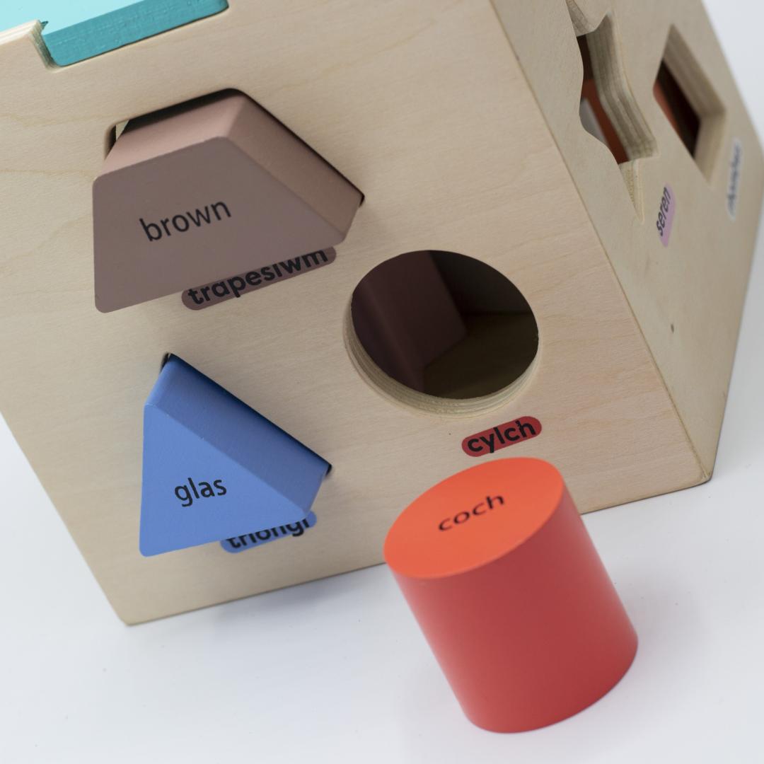 Shape Sorter - Wooden - Welsh Language
